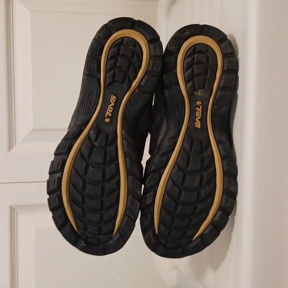 Teva "Forebay" leather sandals - 8 - brown gray - Picture 10 of 11